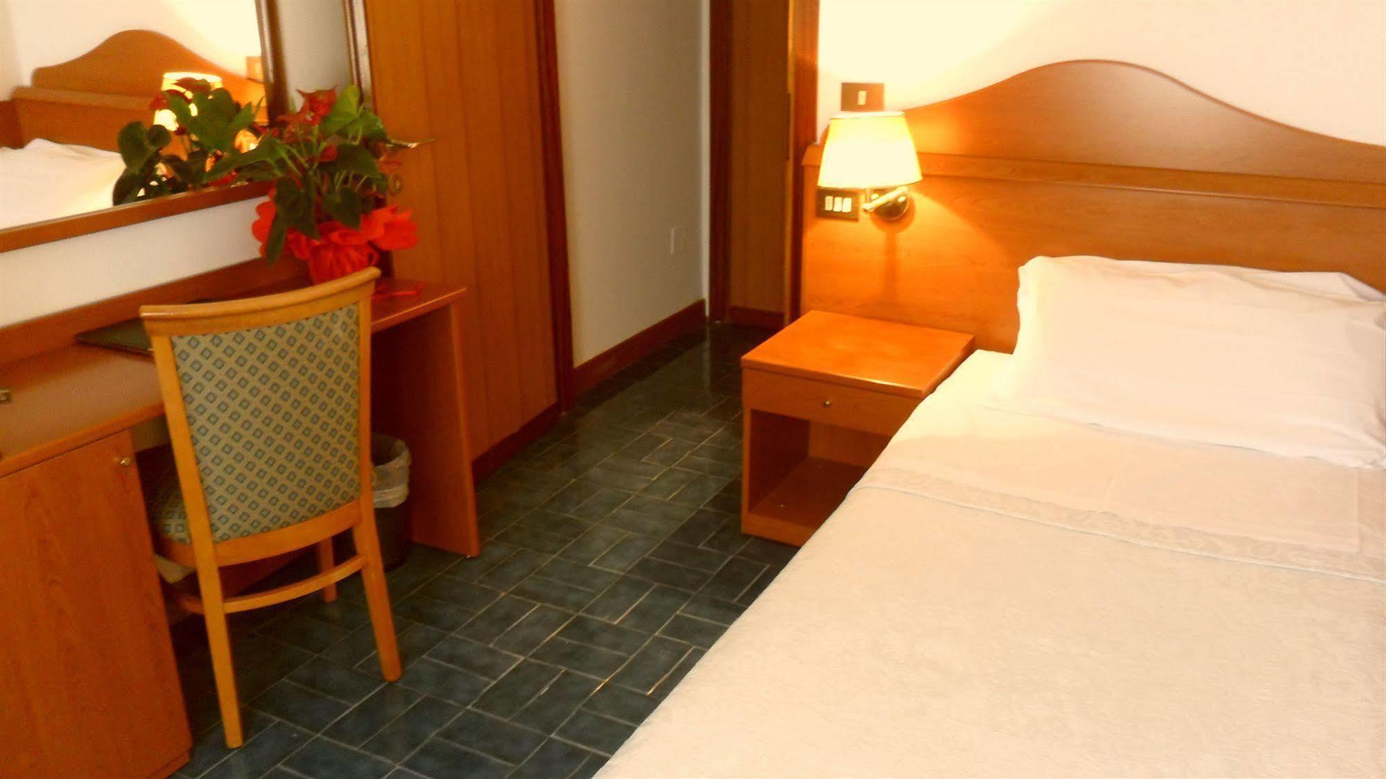 Hotel Florida Piove di Sacco Exterior photo